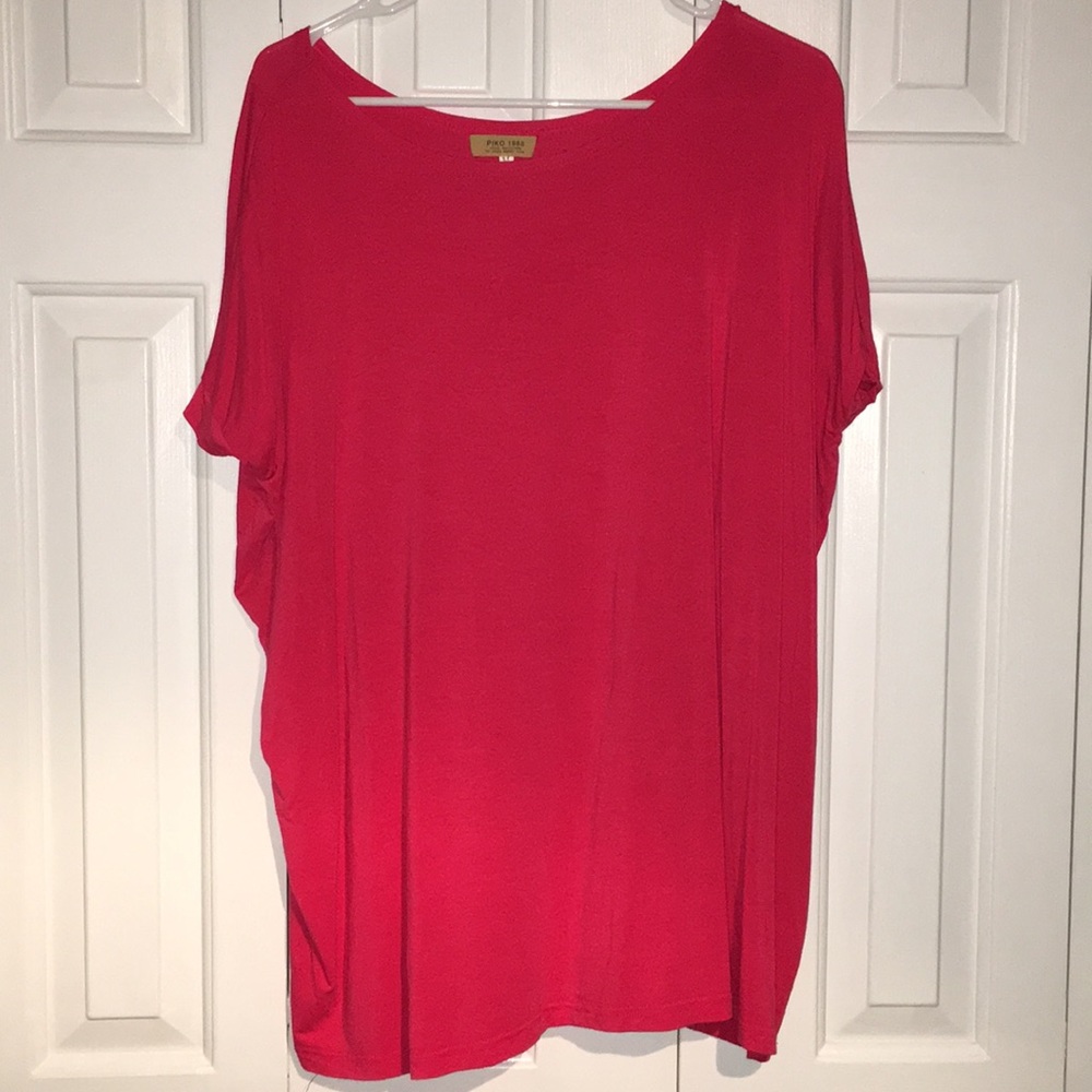 Magenta Piko short sleeve top